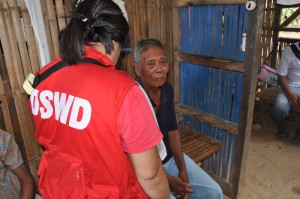 DSWD staff visits senior citizens of Barangay Malawig for payout of Social Pension.